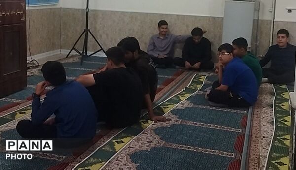 گفت و گو در باب نماز در دبیرستان شاهد ابوذر غفاری نیشابور 