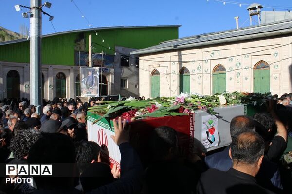 مهمان آسمانی در روستای شهیدپرور لزور