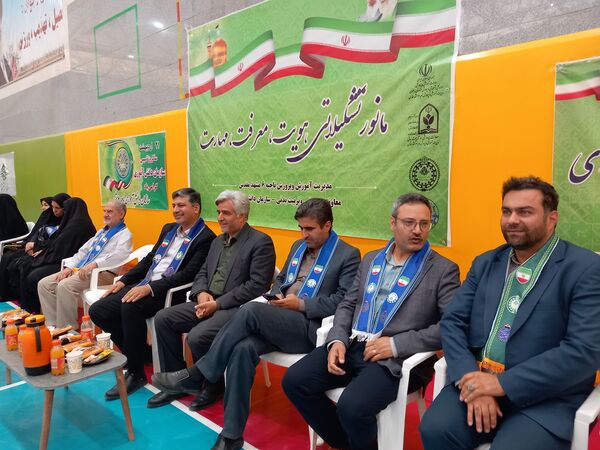 مانور تشکیلاتی سالروز تاسیس سازمان دانش آموزی به میزبانی ناحیه 6