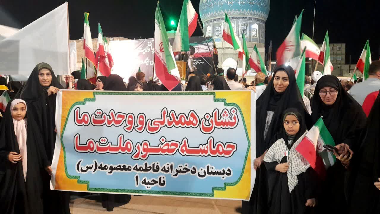 حضور حماسی مدارس قم در تجمعات شبانه آستان مقدس امامزاده موسی مبرقع(ع)