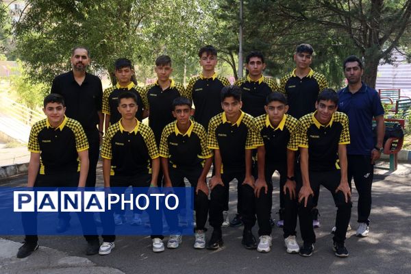 استقبال از تیم‌های ورزشی دانش‌آموزی کشور در رشته‌های فوتسال و هندبال 
