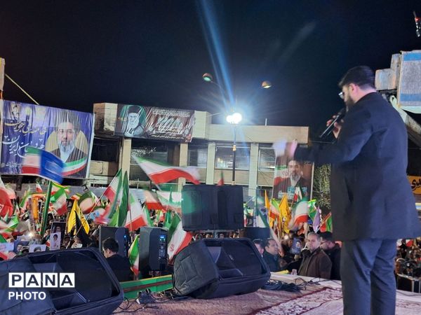 تجمع بزرگ مردم غیور مرودشتی در خیابان‌ها