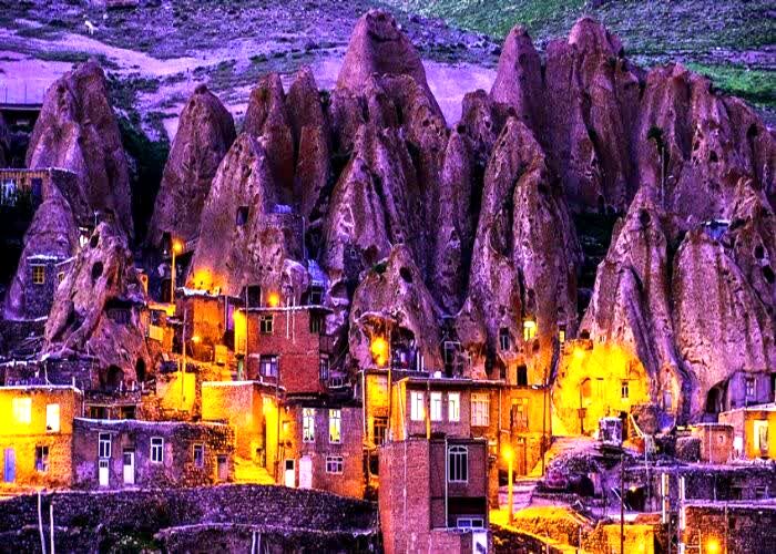 بازدید ۱۳۰ هزار گردشگر از کندوان در نوروز ۱۴۰۴