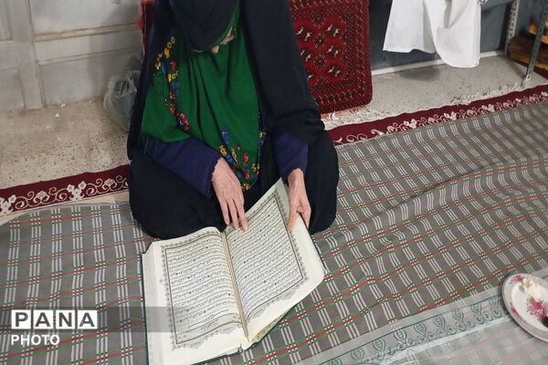 جزء خوانی قرآن در ماه مبارک رمضان  مسجد جامع شهر بار نیشابور 