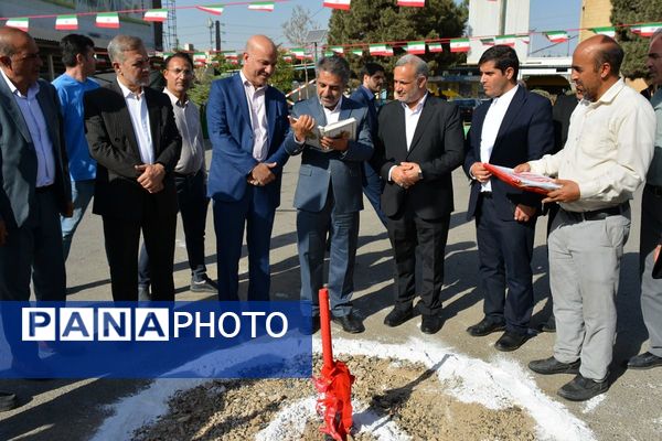 بهارستان روی ریل پیشرفت، افتتاح چندین طرح خدماتی و عمرانی