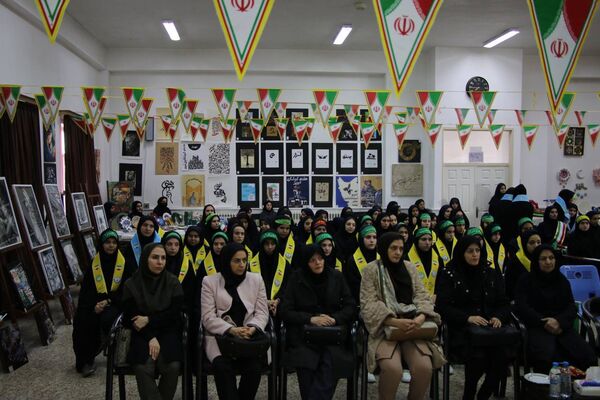 همایش «یاوران انقلاب» پیشتازان هنرستان شهریار تبریز