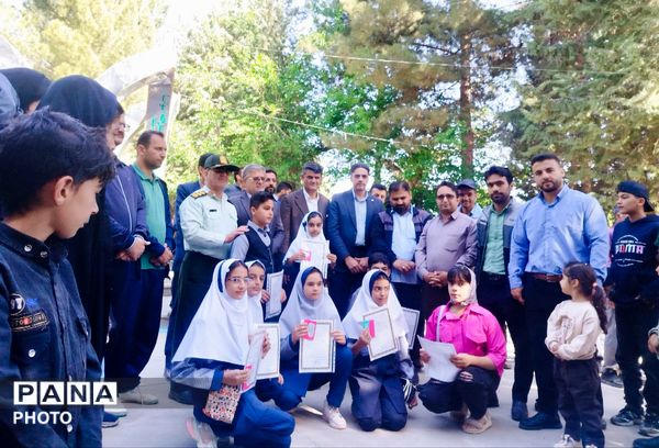 همدلی مسئولان و مردم در پیاده‌روی خانوادگی گامی بلند به سوی سلامتی و انسجام شهری