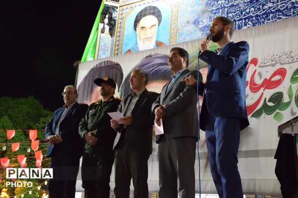 ویژه برنامه ولادت امام رضا(ع) در میدان امام خمینی(ره) نجف آباد