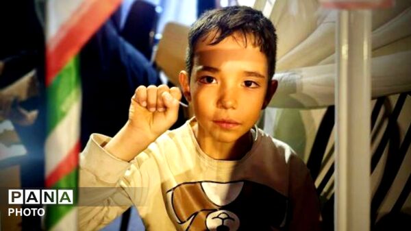 صد و ششمین روز تجمع مردم بناب؛ روایتی از حماسه و سوگ در ادای دین به شهدای دانش آموز
