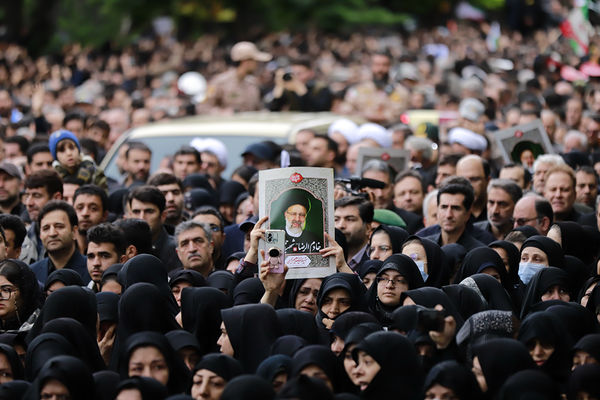 تشییع پیکر شهدای خدمت در تبریز