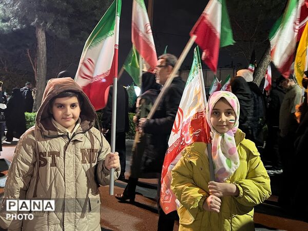 صدای حیدرحیدر طنین‌آواز خیابان‌ها