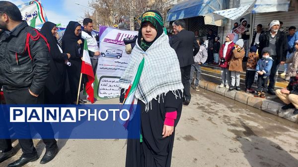 راهپیمایی باشکوه یوم الله ۲۲بهمن در شهرستان خواف