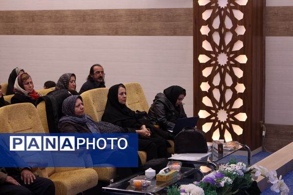 آیین رونمایی از تألیفات و اختراعات خانواده موفق تبریزی