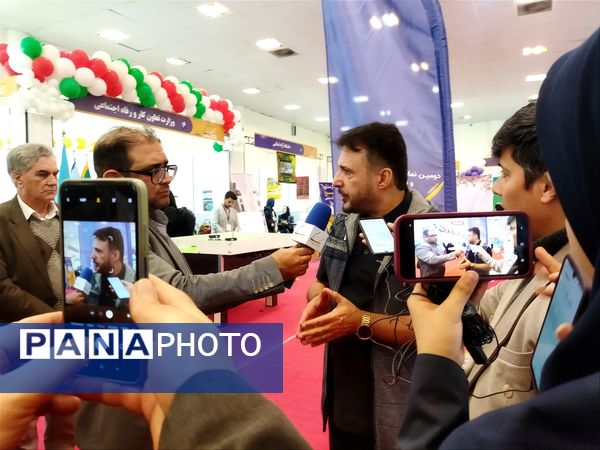 نمایشگاه یاریگران زندگی باحضور مسئولان و چهره‌های فرهنگی و ورزشی کشور