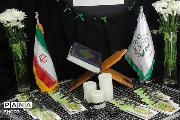 دست‌های کوچک نوآموزان در انتظار بدرقه‌ای بزرگ
