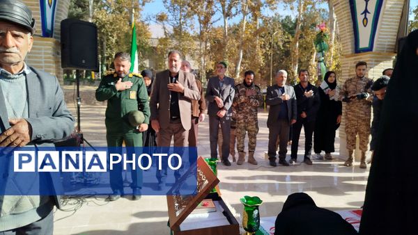 مراسم پر فیض دعای ندبه به همراه آئین رونمایی و عطرافشانی سنگ یادبود شهید گمنام 