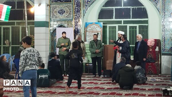 محفل انس با قرآن به یاد شهیدان جنگ اخیر