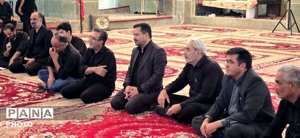 احلی من العسل؛ تجلی عشق نوجوانان به امام  حسین(ع)