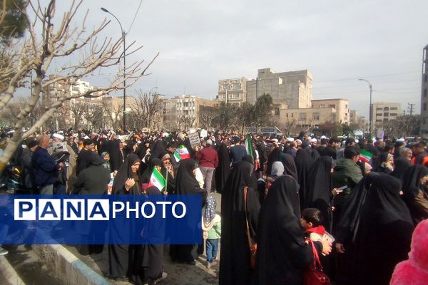 خروش مردمی در خیابان‌های رباط‌کریم در 22بهمن