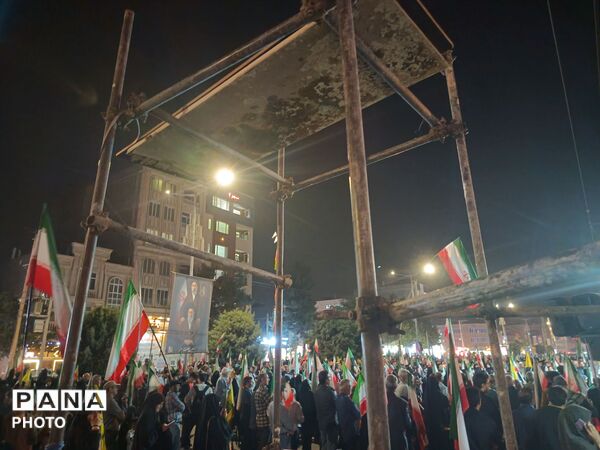 دومین اربعین حضور مردم غیور نیشابور همزمان با دومین سالگرد شهادت شهدای خدمت