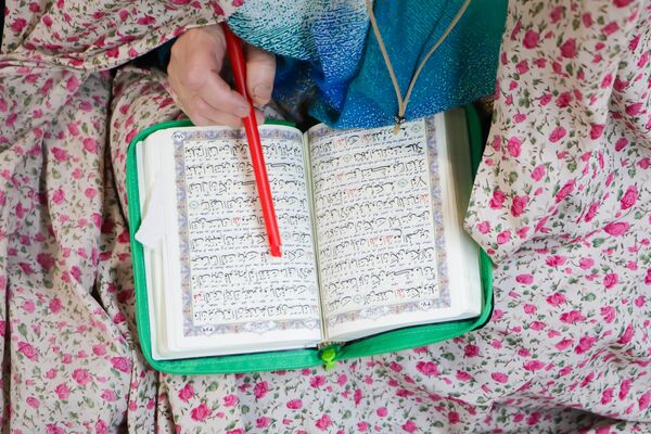 اعتکاف مادر و دختری در مسجد مقدس جمکران