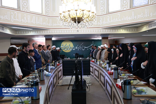 آیین تجلیل از برگزیدگان طرح ملی صبح رویش
