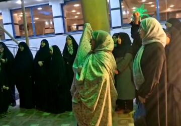 ندای الله اکبر ملت ایران از کربلا هم به گوش رسید