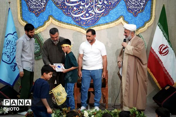جشن ولایت و امامت در بقعه ابن بابویه قم