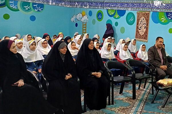 مراسم ولادت حضرت زینب(س) در دبستان صابران یک شهریار