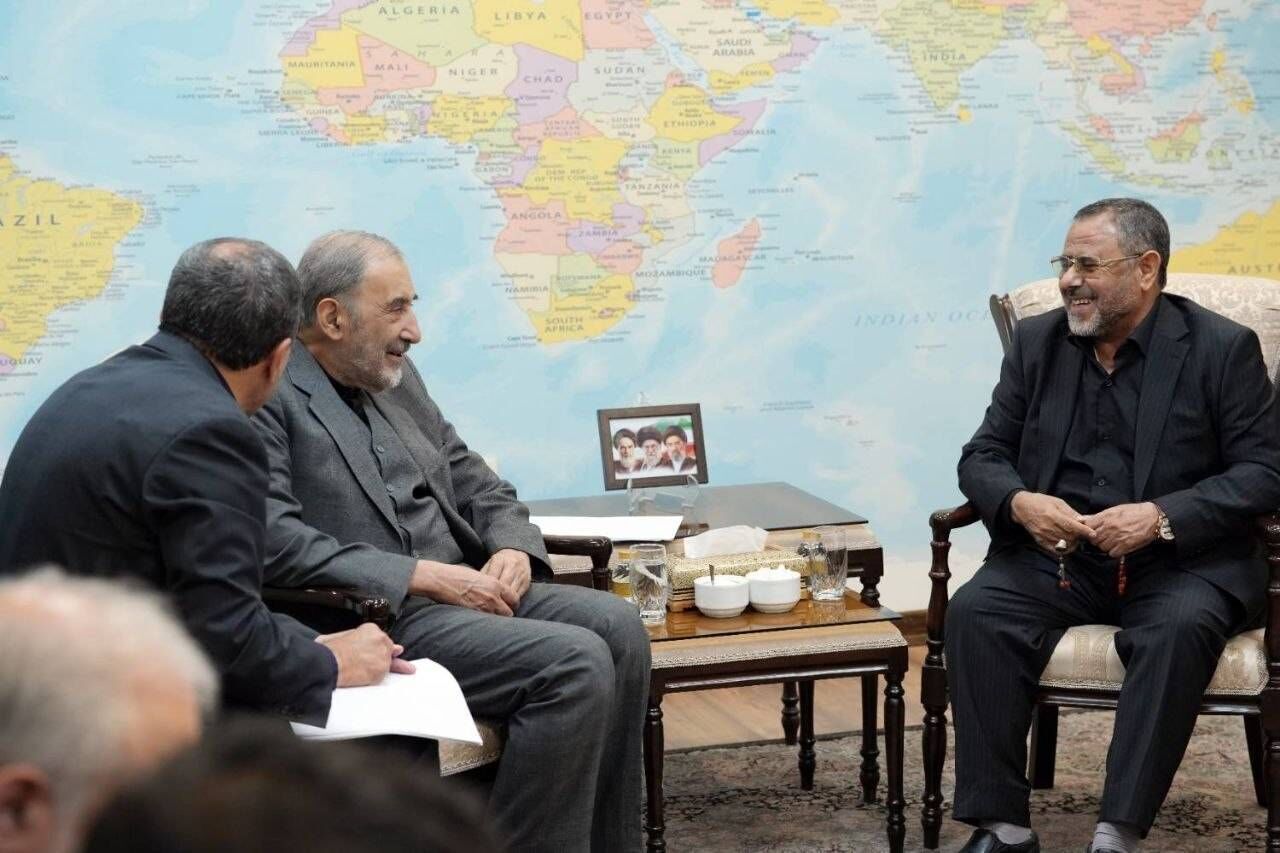 ولایتی: موضع ایران در حمایت از مقاومت تغییر ناپذیر است
