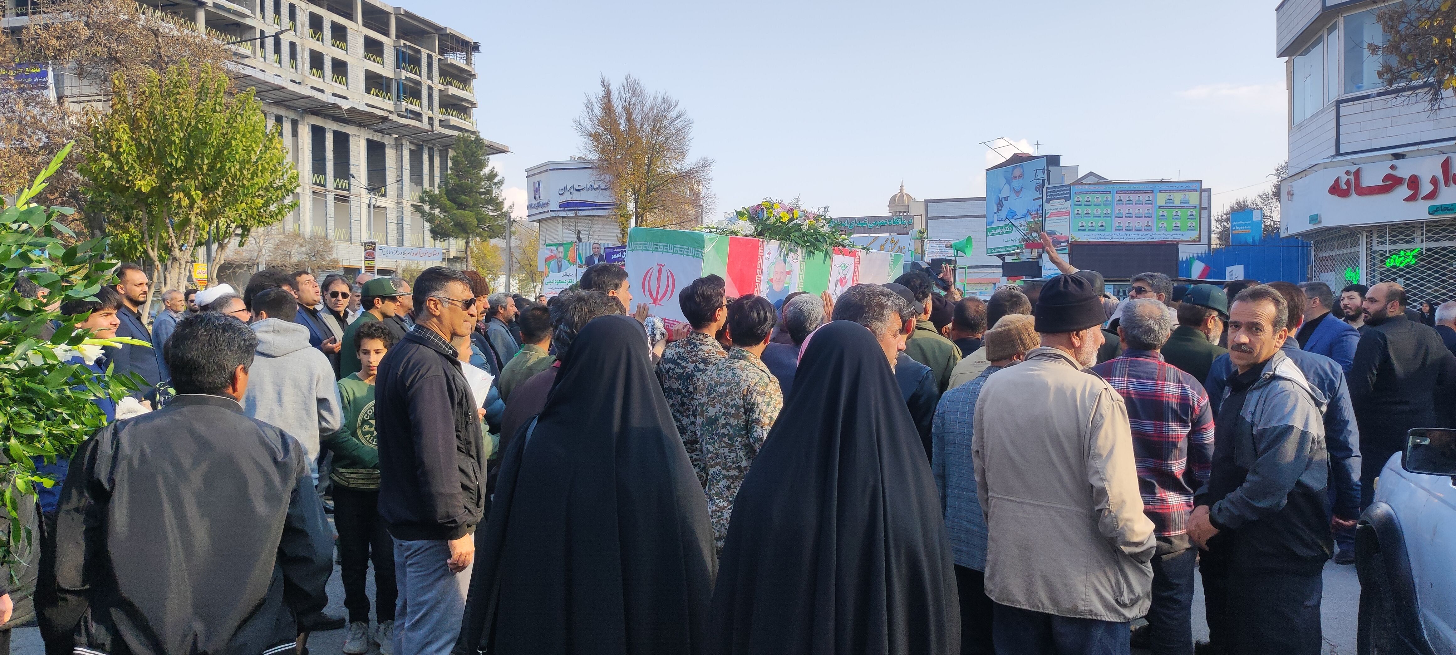 وداع با پیکر جانباز شهید، عبدالحسین خاکشور در شهرستان شیروان