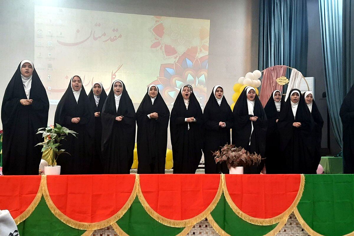جشن میلاد حضرت زهرا(س) و روز مادر دبیرستان ریحانه النبی باقرشهر 