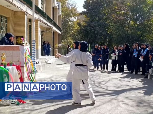 المپیاد ورزشی درون مدرسه ای در دبیرستان اژدر افشار 