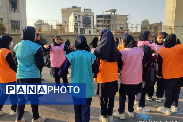 به‌مناسبت هفته بهداشت روان در دبیرستان فرشتگان ناحیه ۴شیراز 