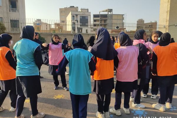 به‌مناسبت هفته بهداشت روان در دبیرستان فرشتگان ناحیه ۴شیراز 