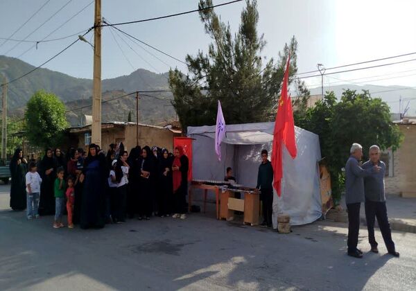 استقبال پر شور مردم چاروسا از کاروان خدام رضوی