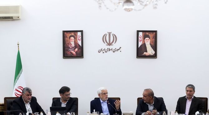 عارف: دولت هیچ تصمیمی بر خلاف منافع عشایر نمی‌گیرد