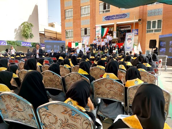 زنگ جوانه ها در مشهد به صدا در آمد