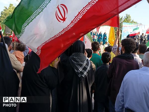 از تجمع بانوان جان فدای یزدی تا پیروزی ایران اسلامی