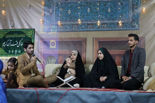 برنامه قرآنی «رواق» میزبان محفلی قرآنی