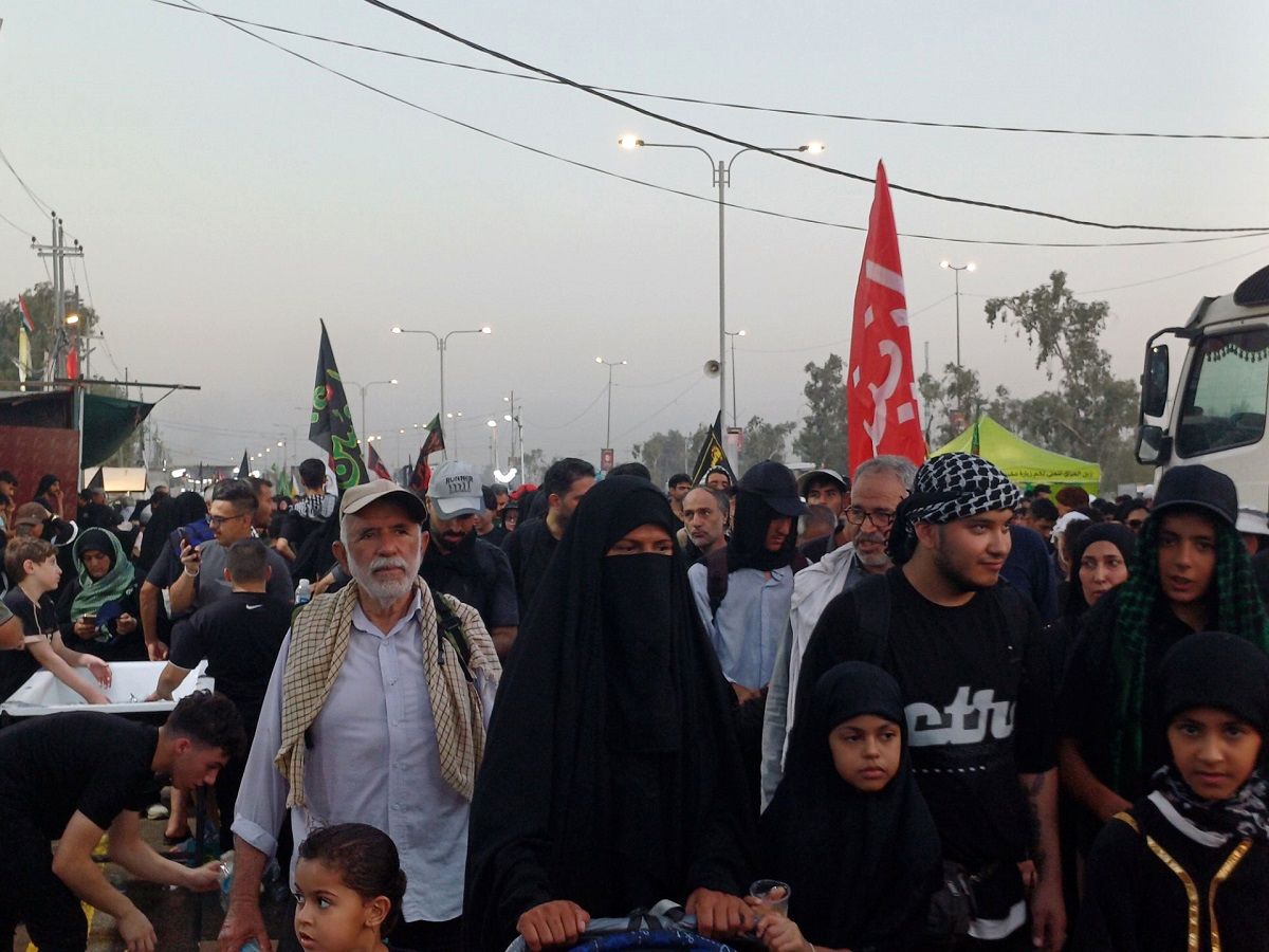 پیاده‌رویی نجف تا کربلا در آستانه اربعین حسینی 