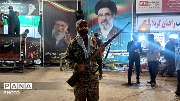 حضور پرصلابت مردم کوهدشت در اجتماع شبانه جلوه‌ای از همبستگی و بصیرت