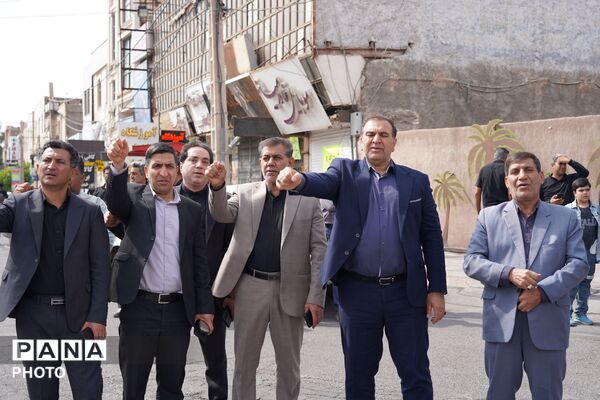 تجمع مردم غیور و ولایتمدار بم در سوگ شهادت رهبر انقلاب