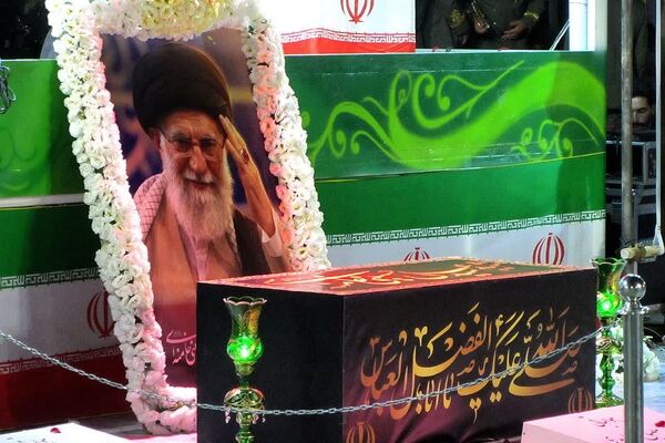 مراسم گرامیداشت آقای شهید ایران و یادبود شهدای شهرستان فلاورجان در اردوگاه شهید بهشتی اصفهان