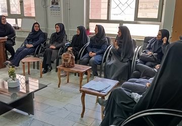 جلسه شورای دبیران نویدبخش صعود کیفیت آموزشی در هنرستان