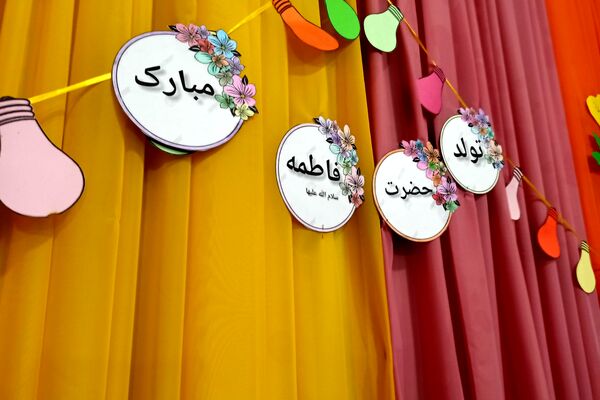 برگزاری جشن روز مادر در دبستان ایمان رباط‌کریم