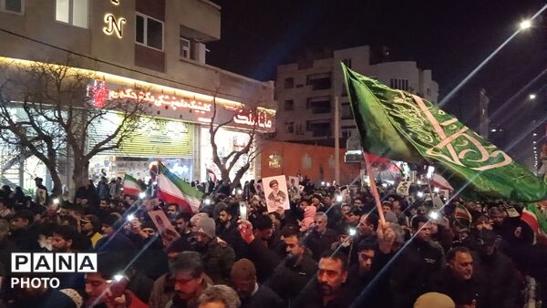 حضور پرشور مردم انقلابی نیشابور در سومین روز از عزای سالار شهیدان انقلاب اسلامی 