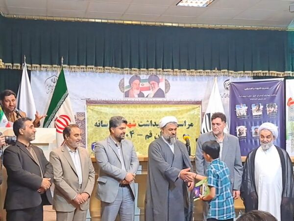 تقدیر از برگزیدگان دو رویداد رسانه‌ای «میثاق» و «سرباز مقاومت» در قم