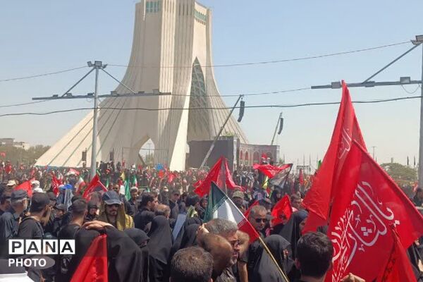  میدان انقلاب گواه بر پیمانی ناگسستنی