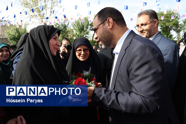 برگزاری آیین سپاس معلم با حضور وزیر آموزش و پرورش